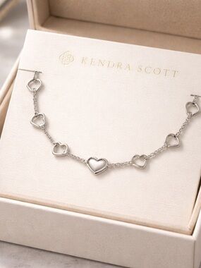 Kendra Scott Silver Heart Link Necklace - Polished Heart Accents